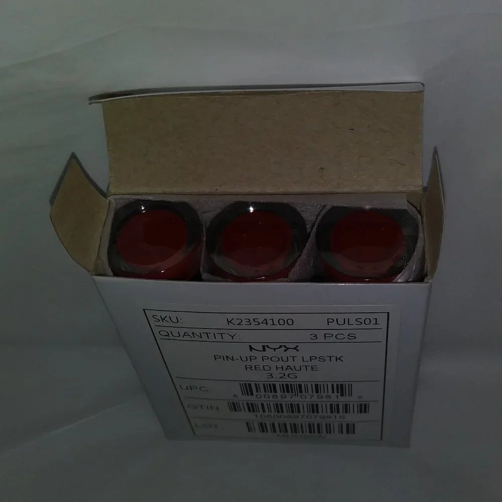 NYX Lipstick Red Haute (3 pack)